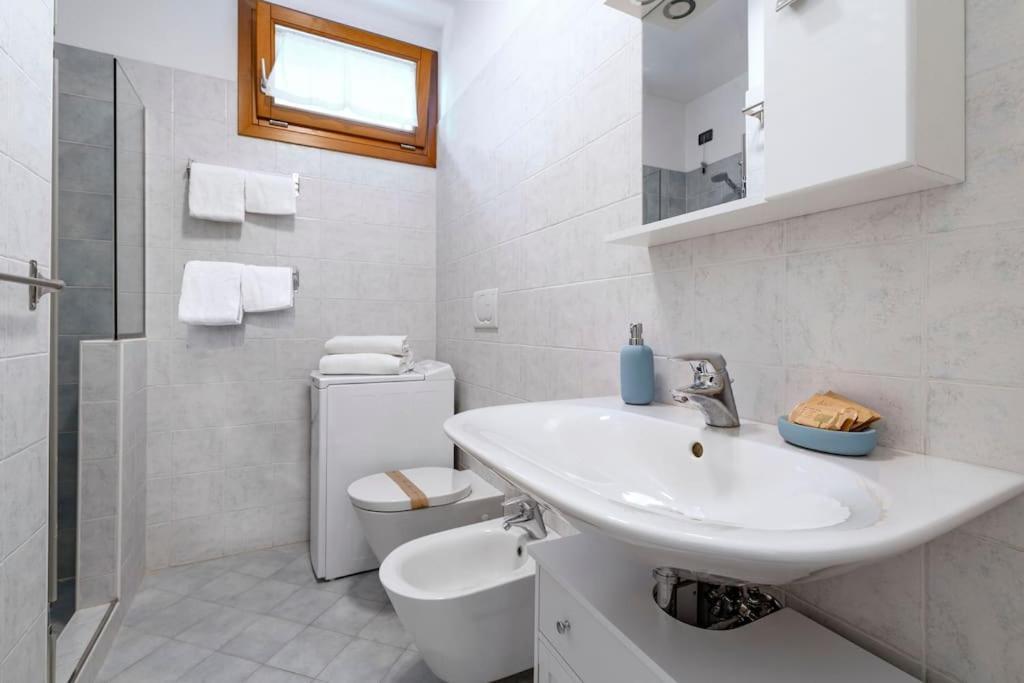 Enjoy Home - Appartamento I Papaveri Padova Exterior photo