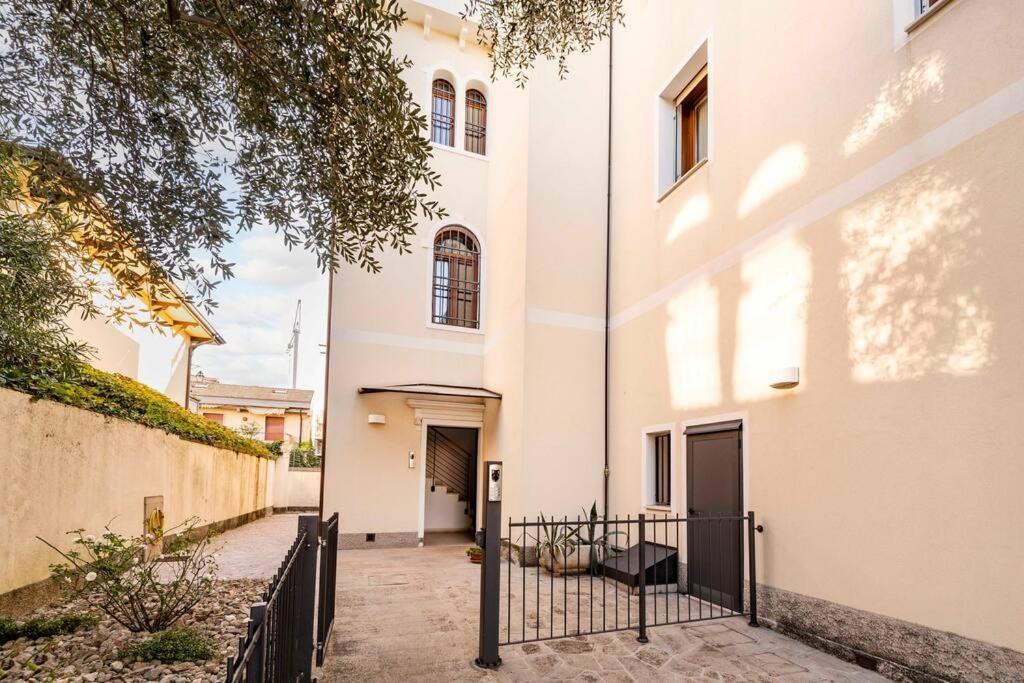 Enjoy Home - Appartamento I Papaveri Padova Exterior photo